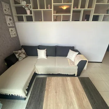 Sunny Plaza 4-34 Apartamento *