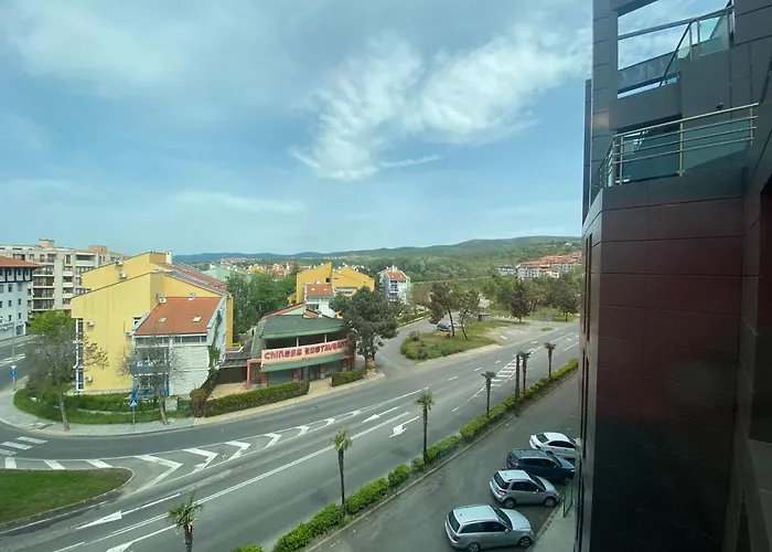 Sunny Plaza 4-34 * Солнечный берег